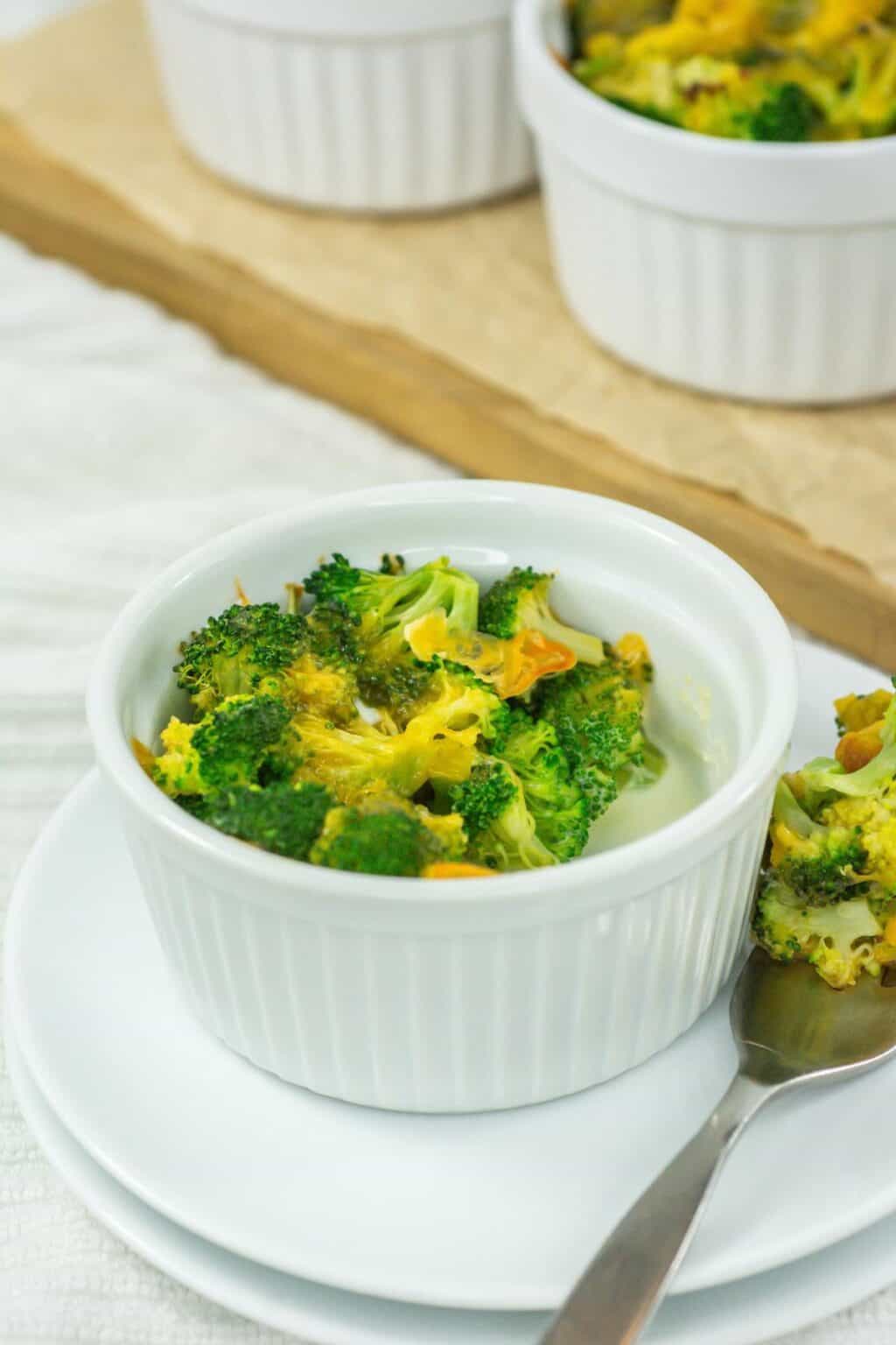 Easy 3 Ingredient Broccoli Cheese Casserole Feeds 8